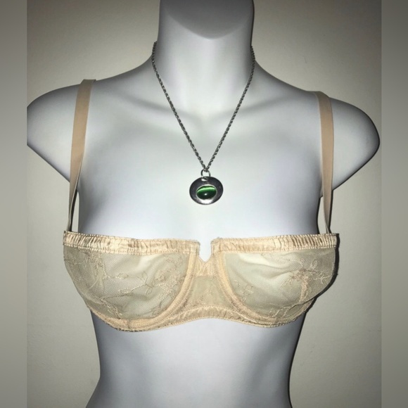 Gilly Hicks Other - Vtg Gilly Hicks Lace balconette beige nude Bra size 32c coquette y2k 90s